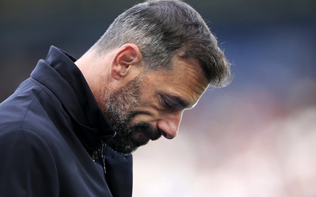HLV Ruud van Nistelrooy chia tay Leicester City sau chuỗi ngày đầy khó khăn