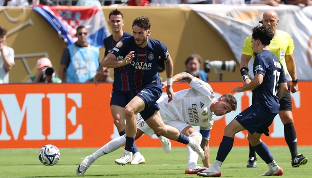 Thắng đậm Real Madrid 4-0, HLV Luis Enrique: PSG không nương tay và bảo vệ Xabi Alonso
